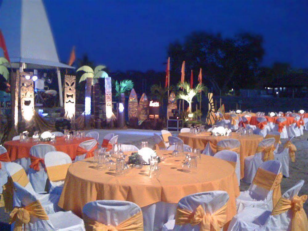 Camayan Beach Resort Hotel Subic Bay Exterior foto