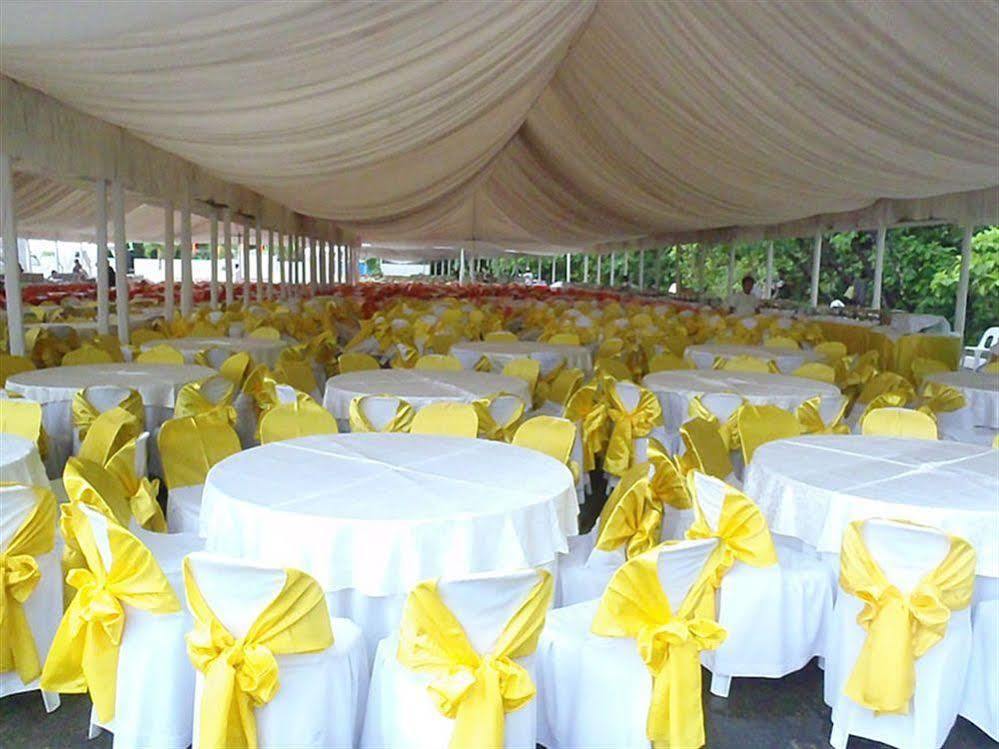 Camayan Beach Resort Hotel Subic Bay Exterior foto